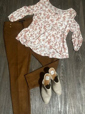 Floral Peasant Blouse in White and Dusty Rose
